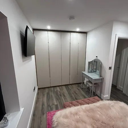 Brentwood Holiday home *